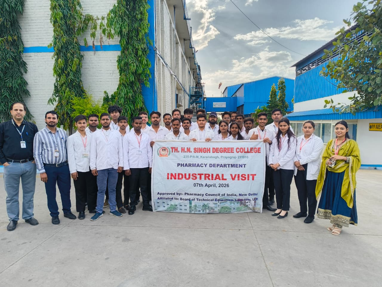 INDUSTRIAL VISIT  PHARMACY STUDENTS